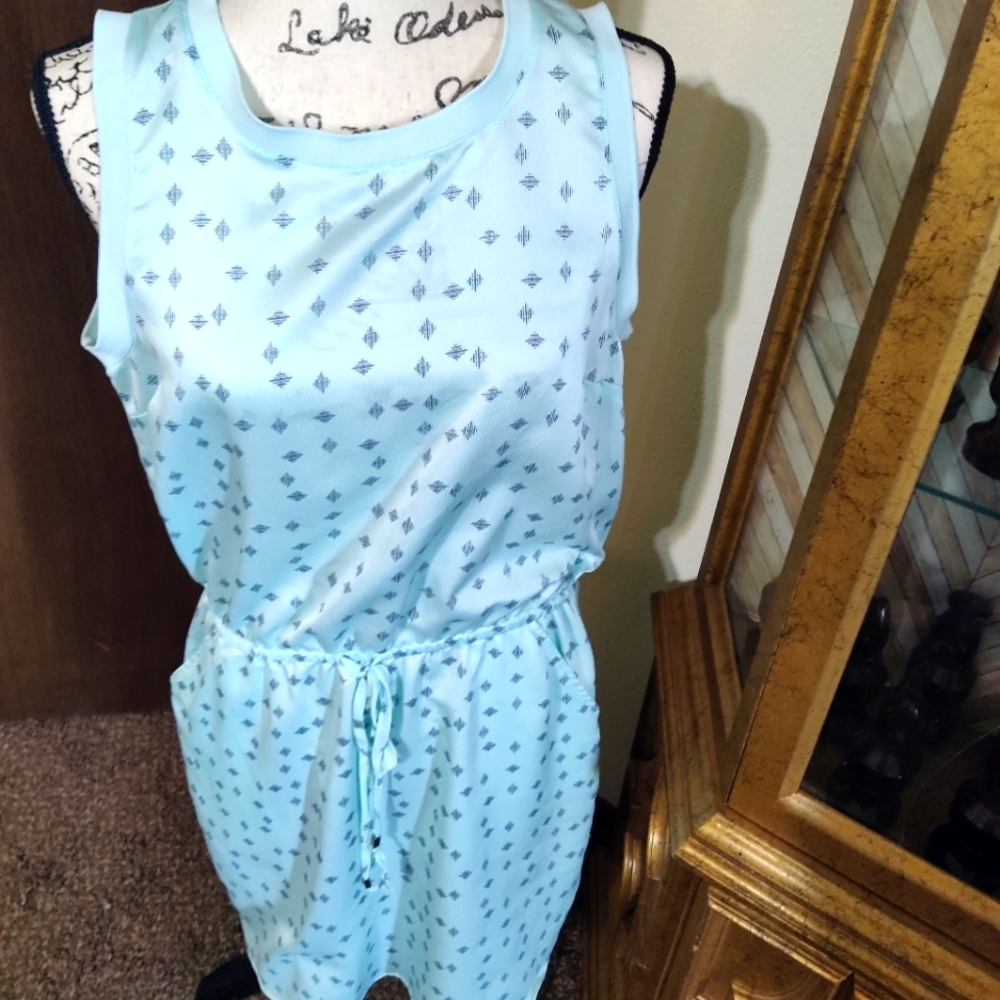 Banana Republic Size Med Mint Green/Navy dress/swim cover